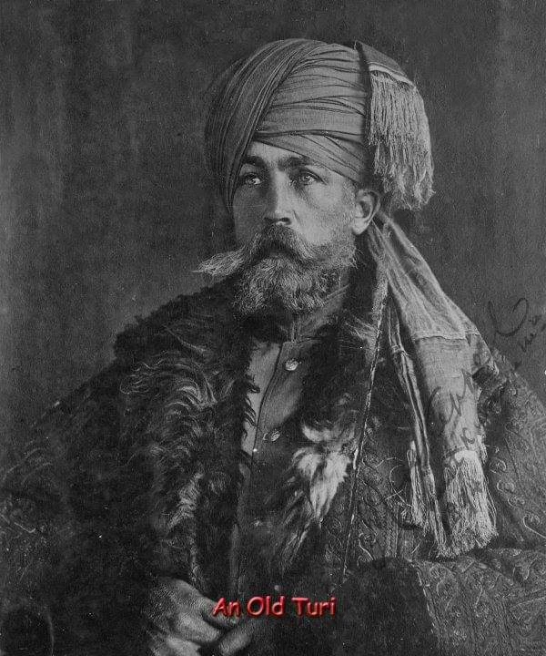 Portrait of an elderly bearded man in a turban