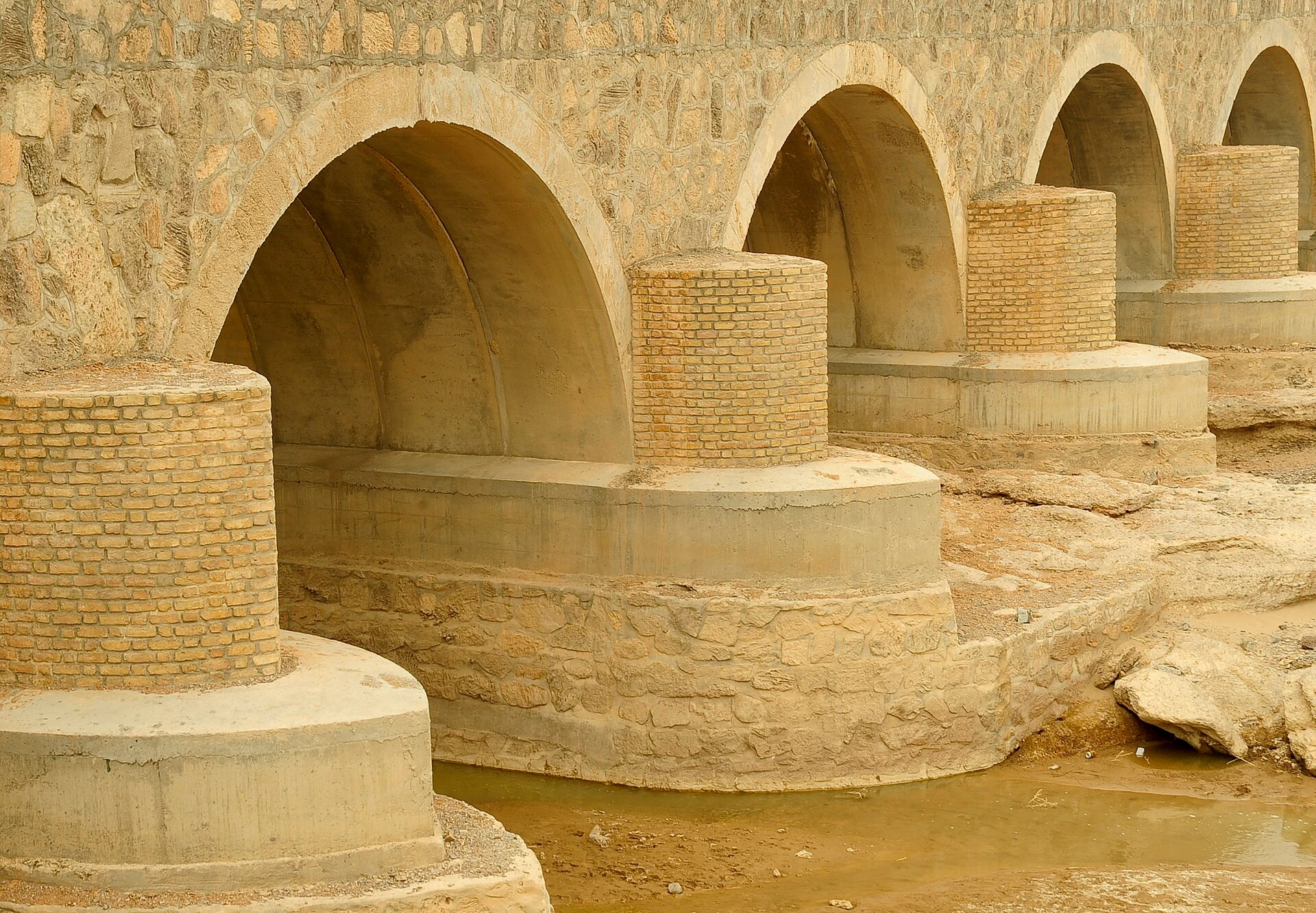 The Farah Rud flowing under a new concrete bridge